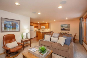 Comfort & Location - 2 BR, 2BA - Steps to Town